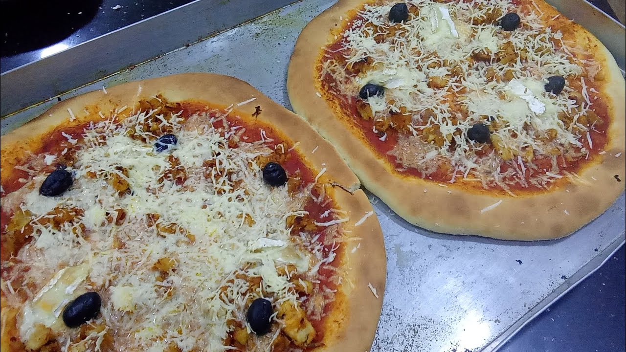 بيتزا 🍕 منزلية الصنع 😉تجي كيما  تاع المحلات👌فرحي بيها ولادك