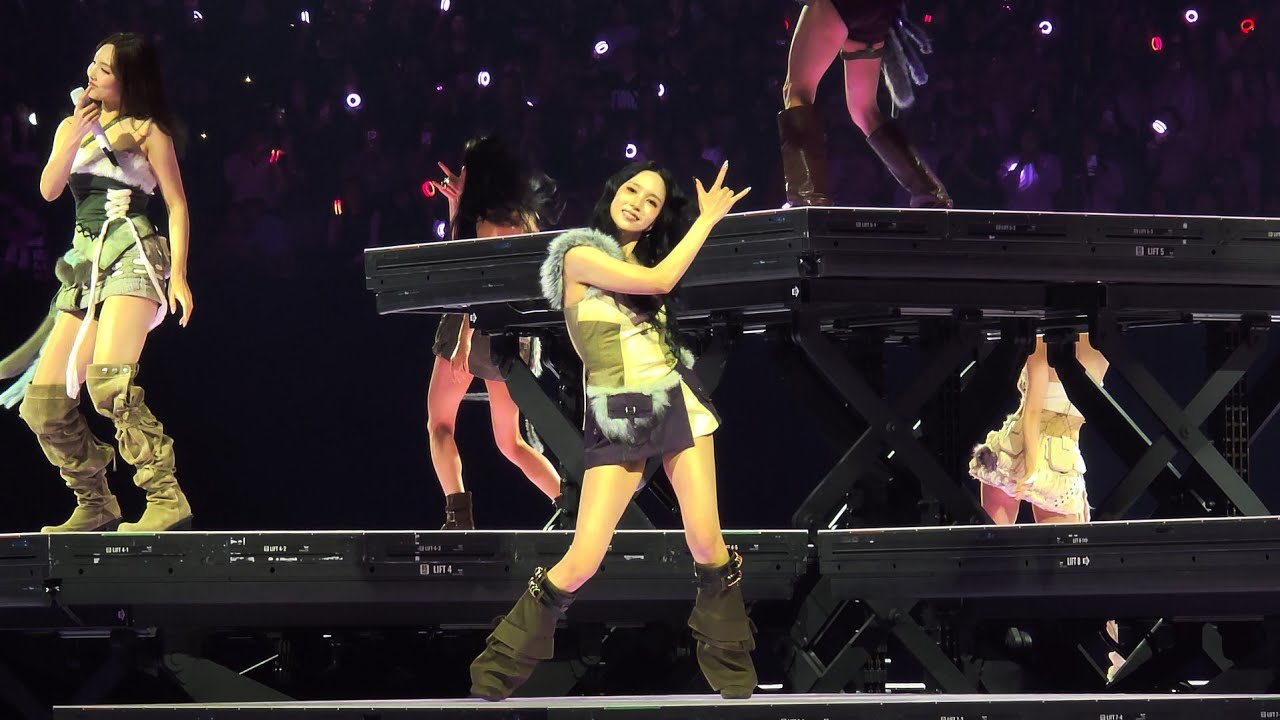 260117 TWICE - FANCY + What Is Love? + YES or YES + DTNA | THIS IS FOR Tour in Oakland [4K Fancam]