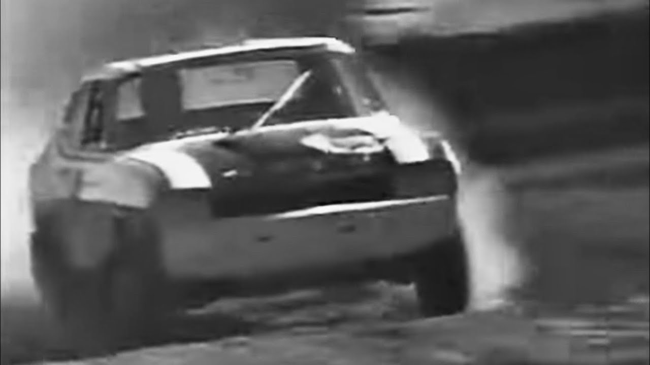 Retro British Rallycross Ford Capri&rsquo;s Lydden Hill 1970 4WD and 1982 2WD.