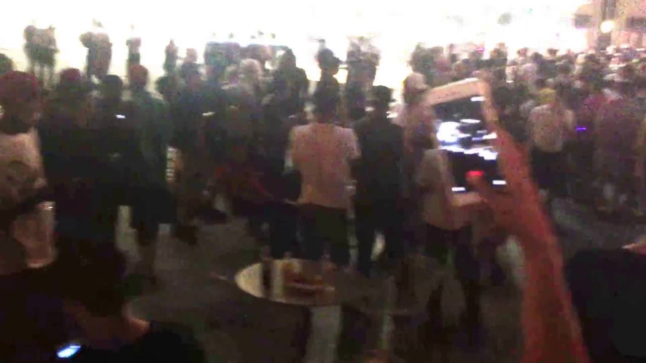 Pokemon Go - Gyarados stampede 5th Avenue, NYC