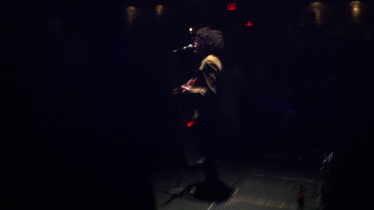 LP Covers Gotye 'Somebody That I Used to Know' at Sayers 3.8.12
