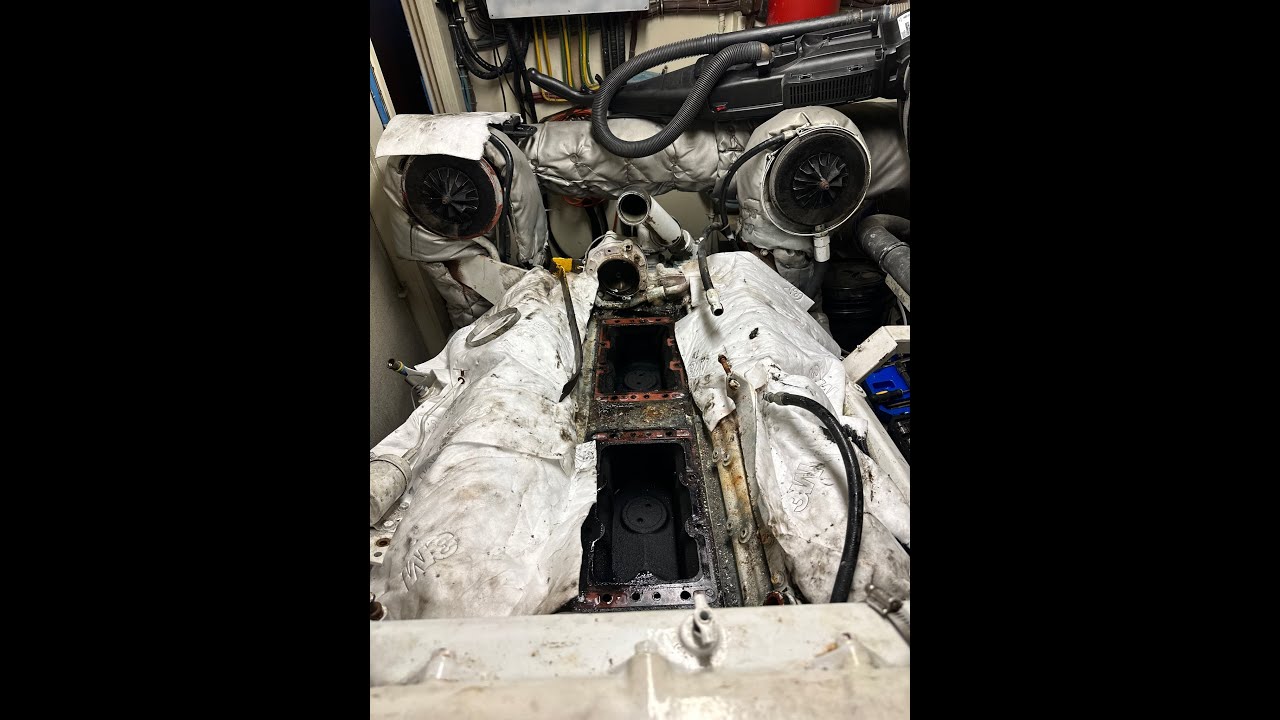 Southern Comfort Blower Removal on a Detroit Diesel 12v71 Marine Engine