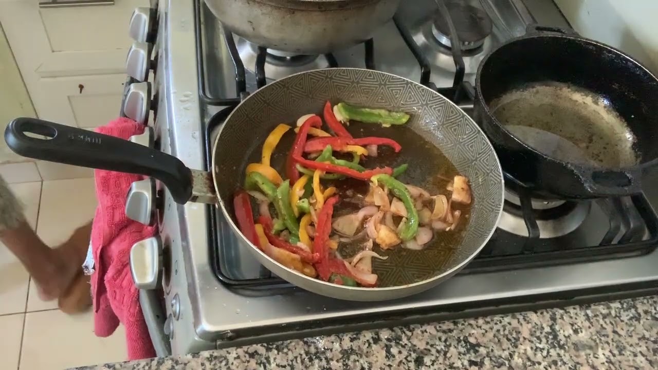 Hoy les voy a compartir una rica pechuga con huevo paso a paso