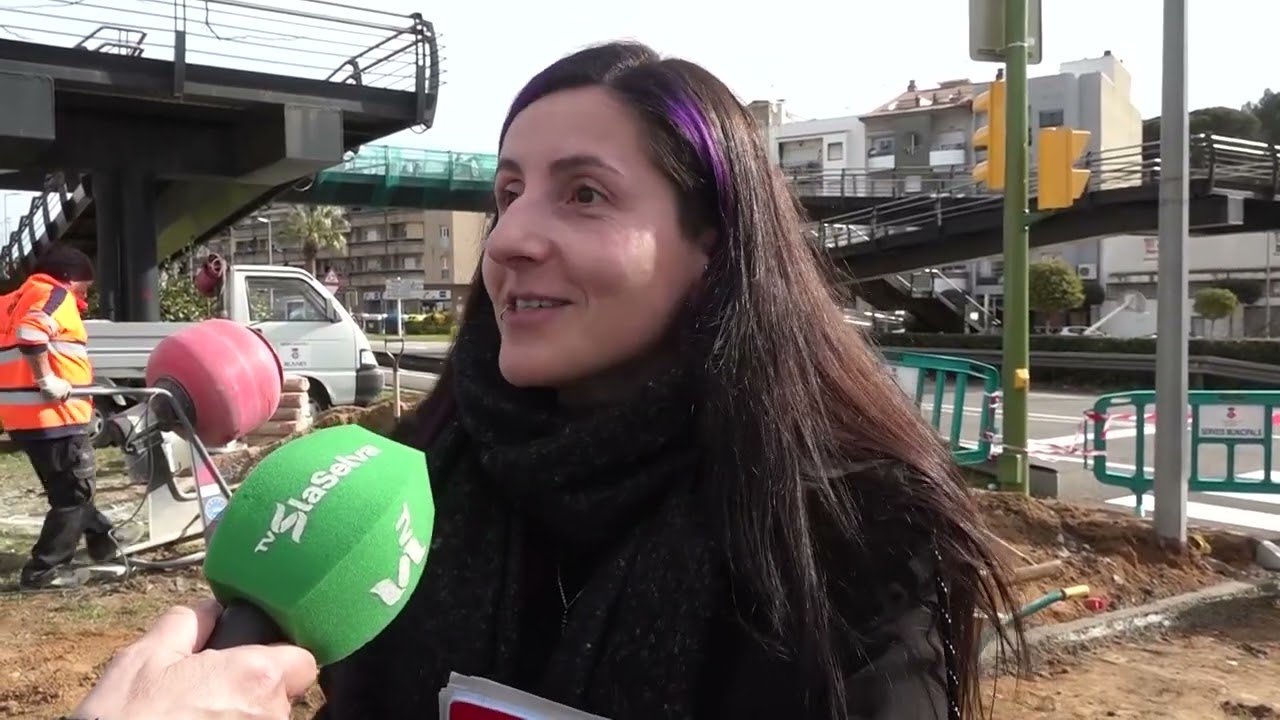 Blanes posa en marxa un nou pas de vianants semaforitzat per millorar la seguretat