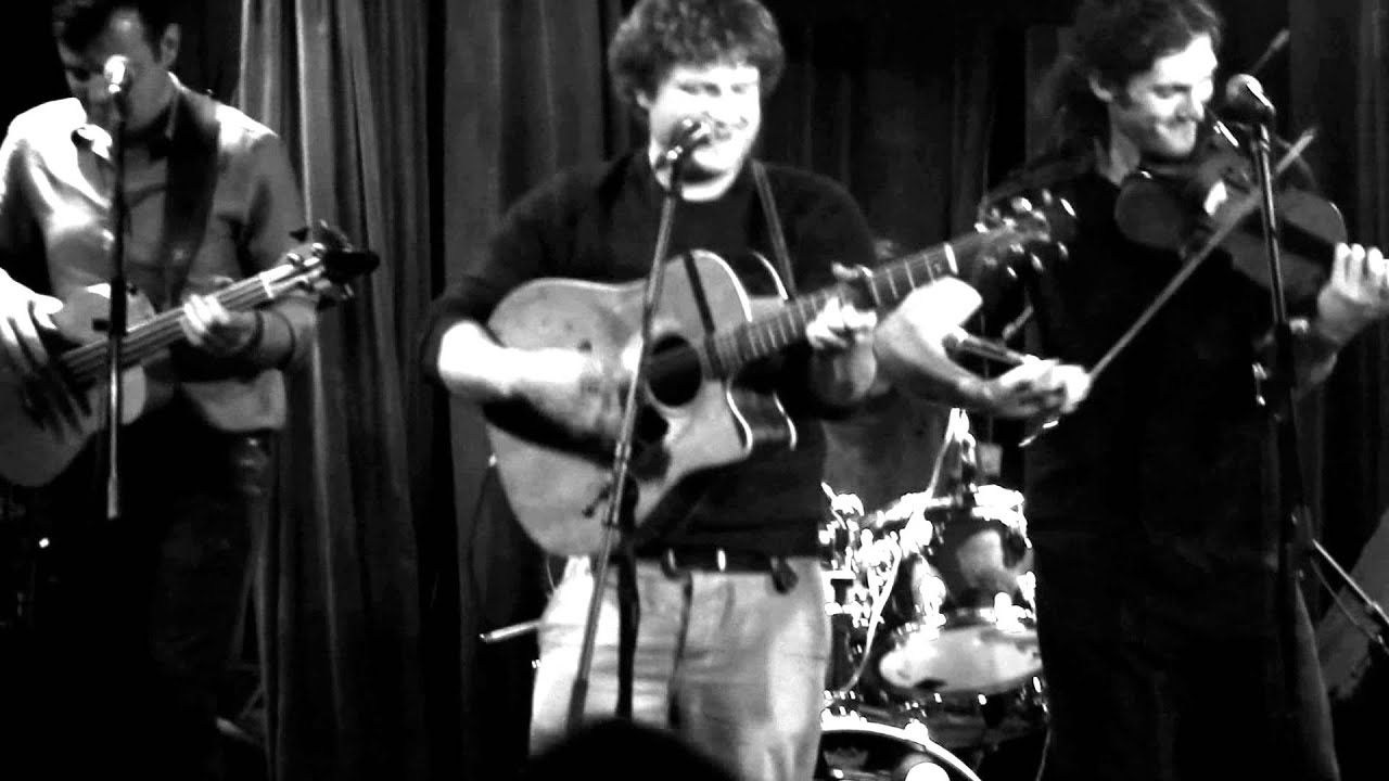 Little Hoot - Cit&oacute;g || R&oacute;is&iacute;n Dubh