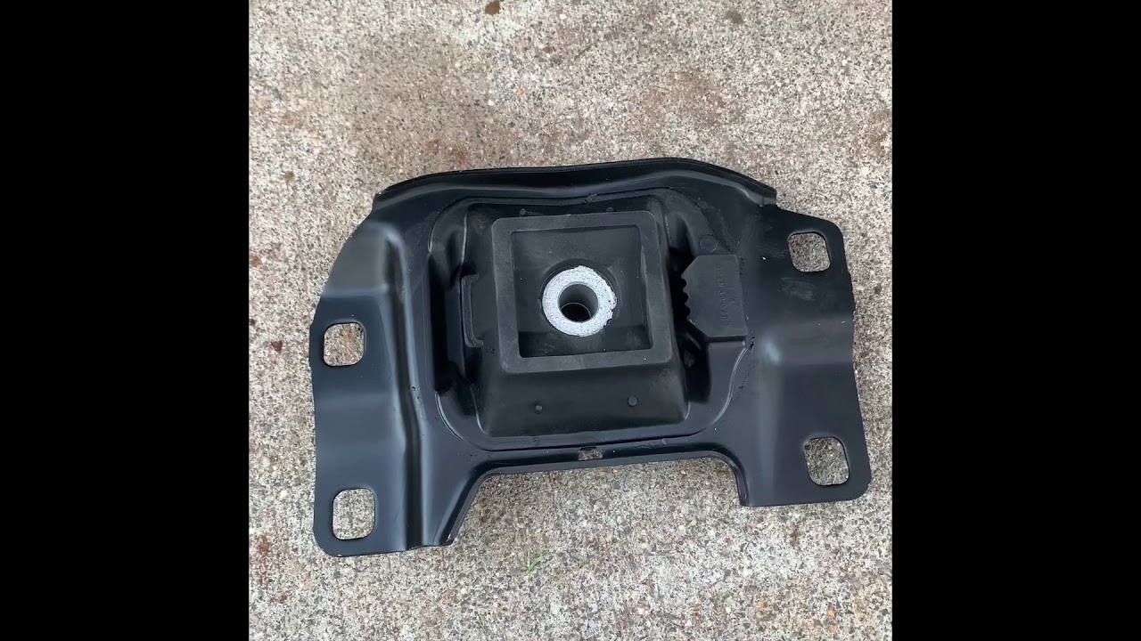 Como cambiar soporte de transmisión de Mazda 3