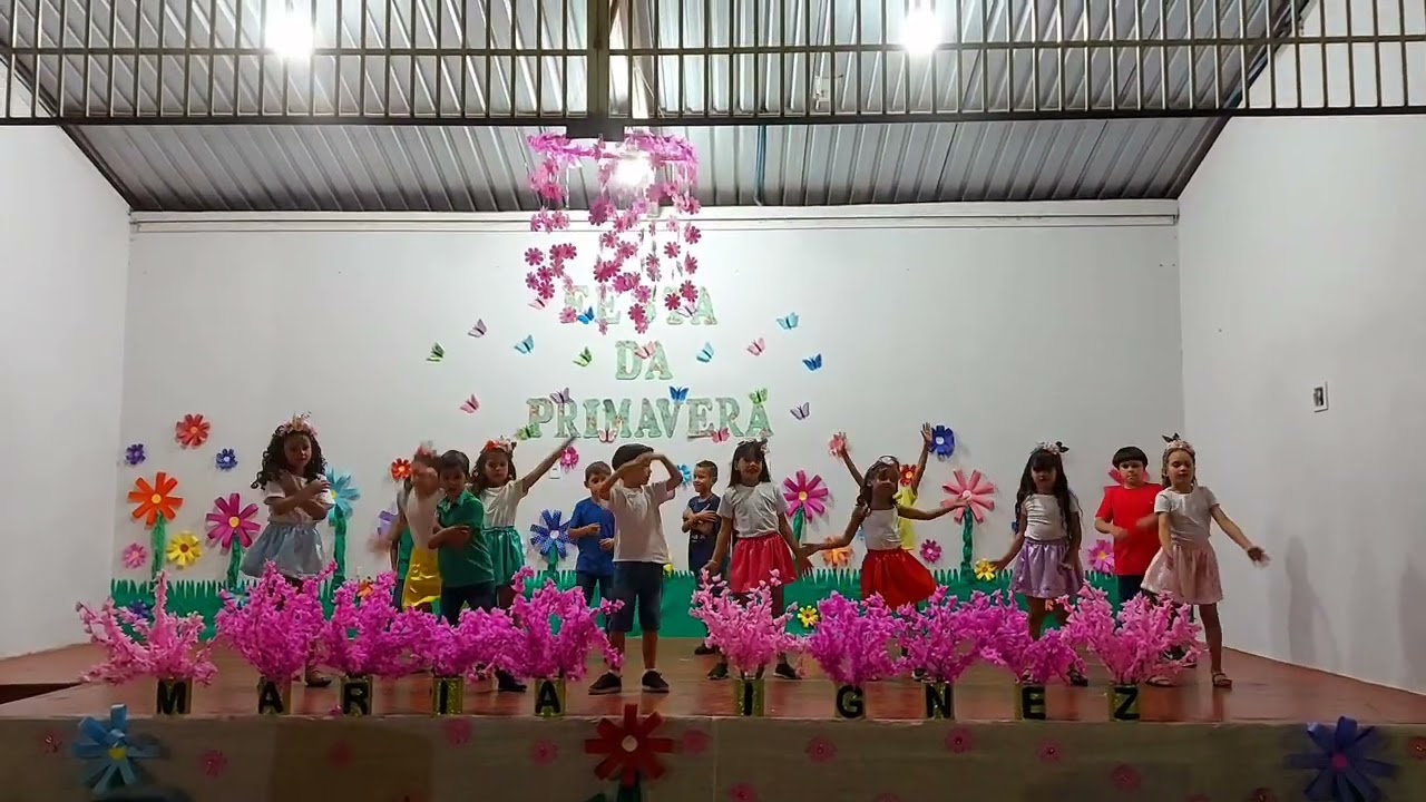 Primavera - Eliana ( Festa da Primavera, Quirin&oacute;polis) Escola Municipal Maria Ignez