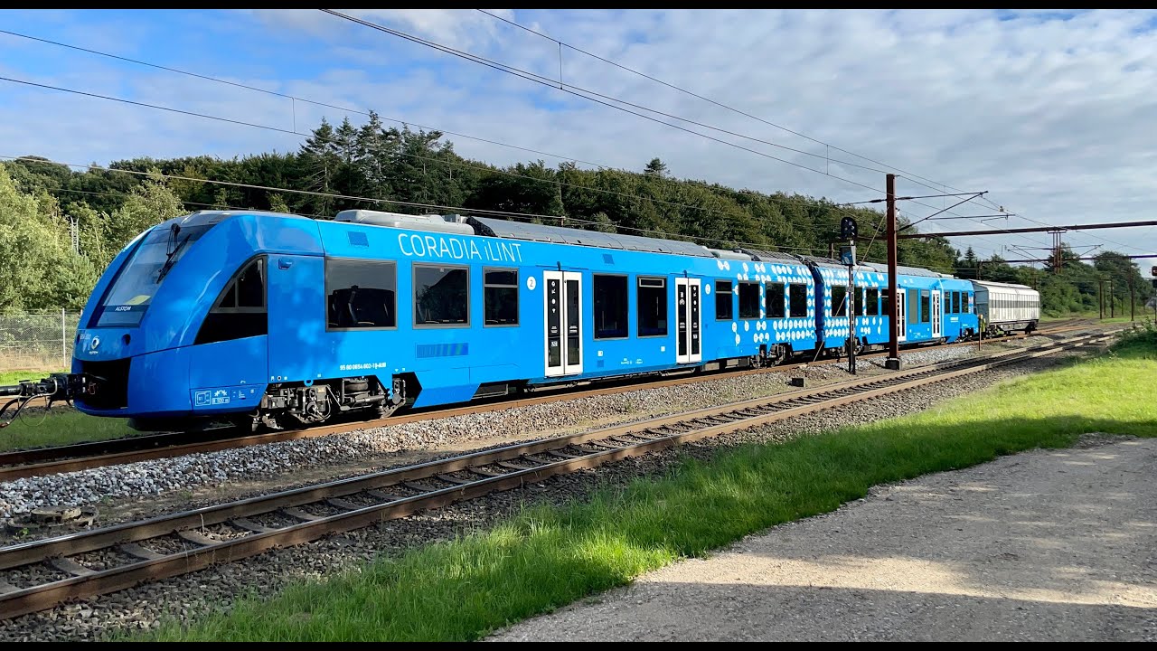Tog i Danmark - Brintdrevet Coradia iLint transporteres igennem Danmark