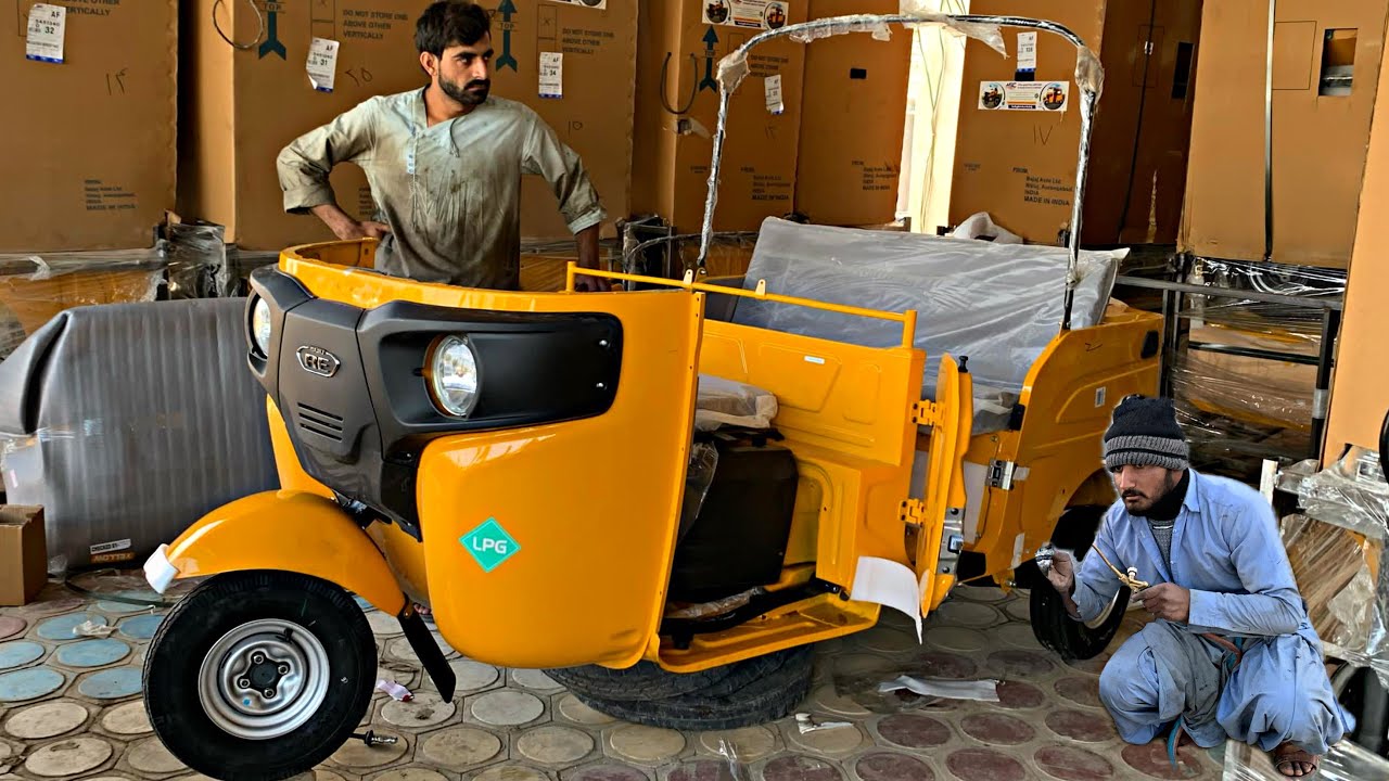 Unboxing & Assembling a Brand New Bajaj RE LPG Auto Rickshaw in Afghanistan!&rdquo;