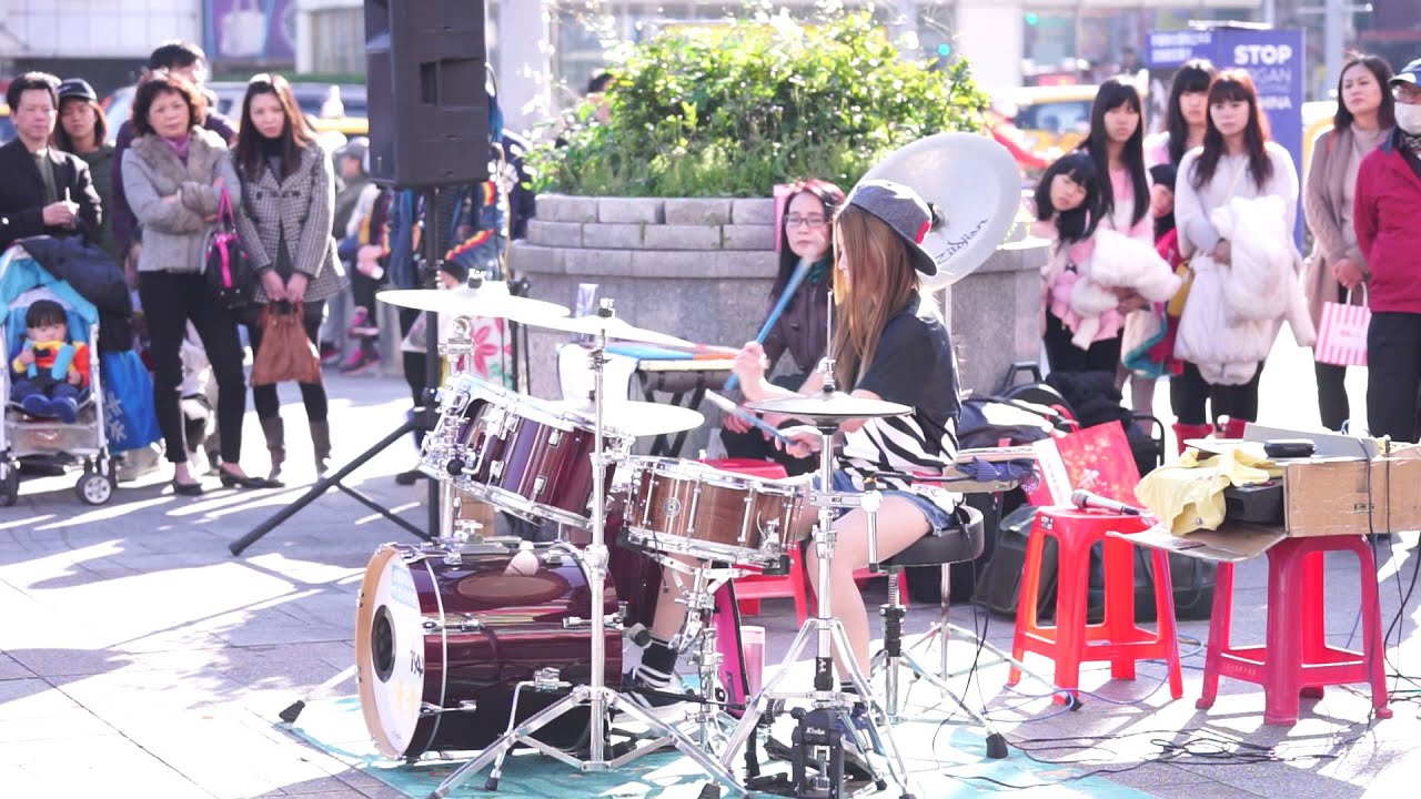 2016/2/9 陳曼青VelaBlue - Moves Like Jagger (Maroon 5) in 台北西門町6號出口