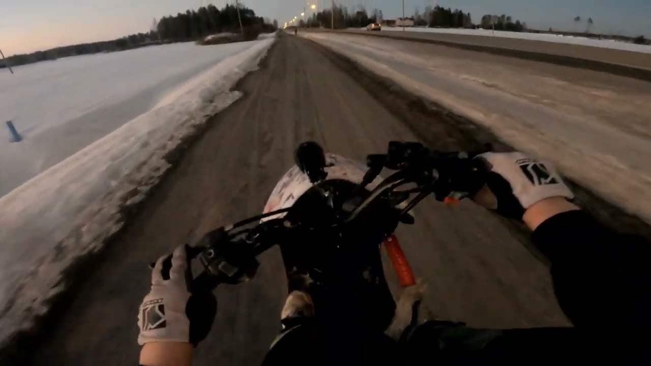 Epic baotian keula reeniä