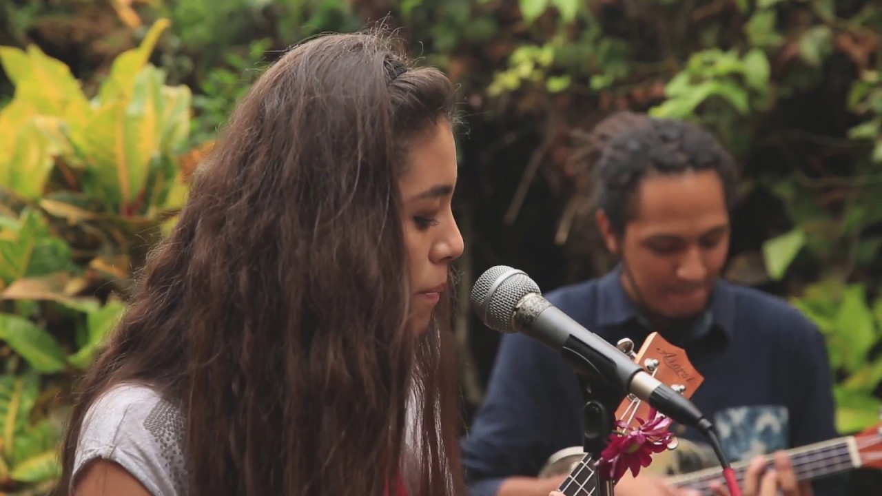 Muerte en Hawaii - Calle 13 (Ukelele Cover)