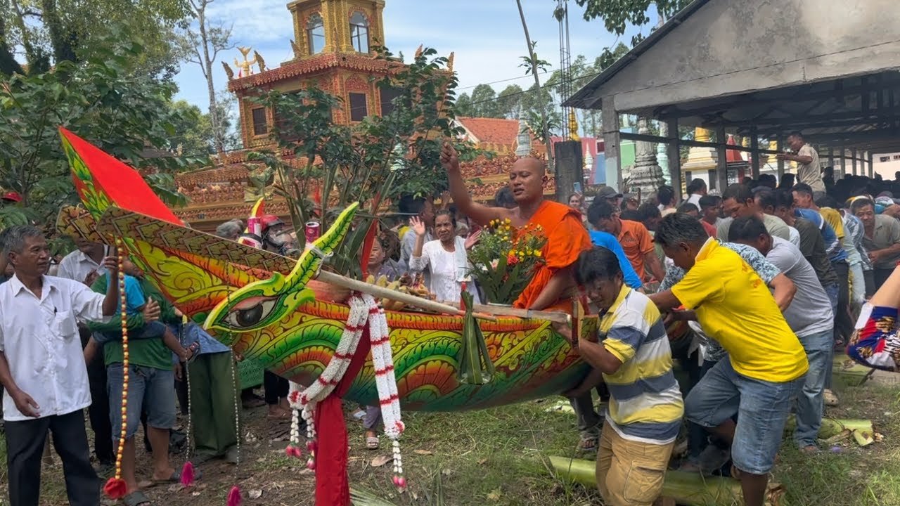 ពិធីដាក់ទូកងវត្តសិរីសួស្ដីកំពង់ក្របី lễ hạ thủy ghe ngo chùa tổng quản 29/09/2023