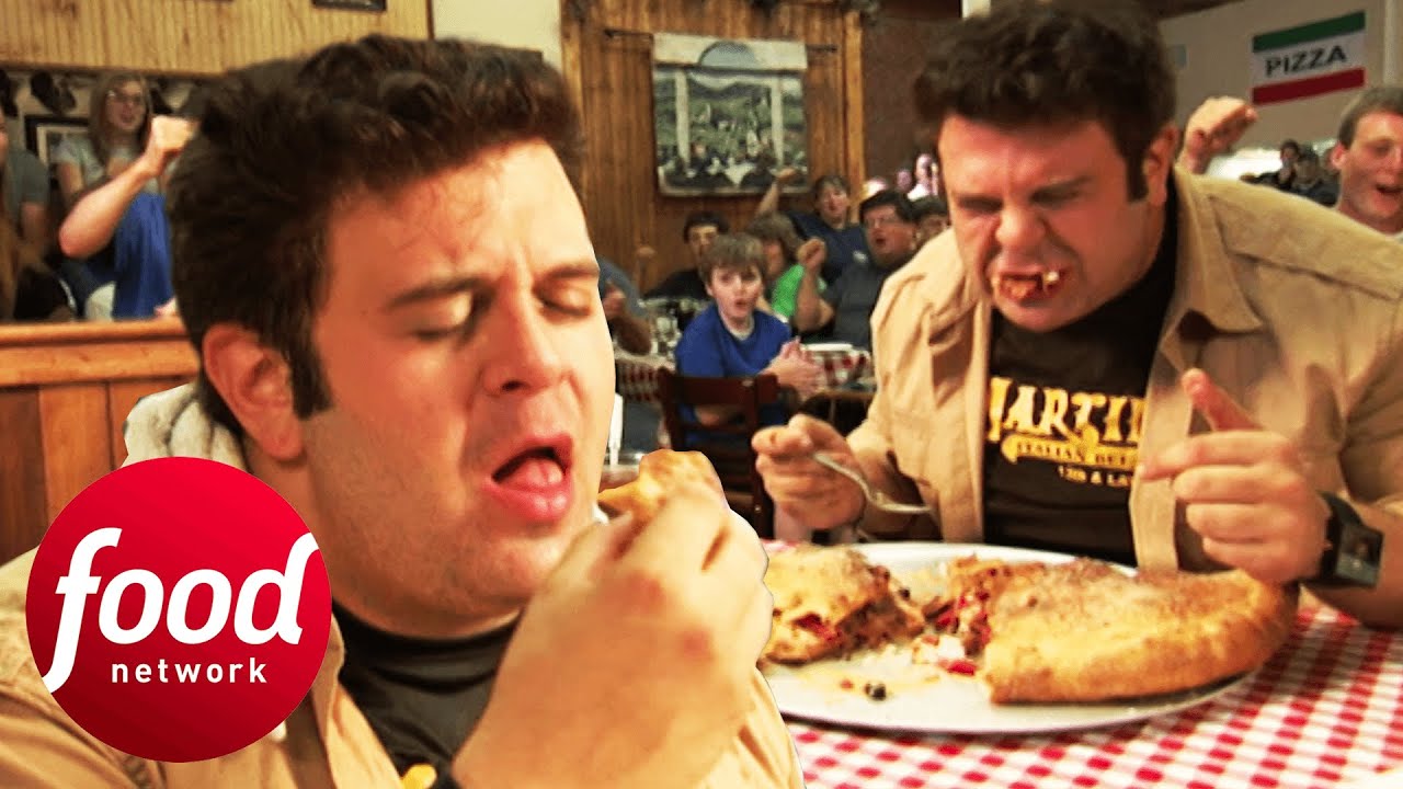 Боже мой! Сможет ли Адам осилить этот 5-фунтовый стромболи? | Man v Food