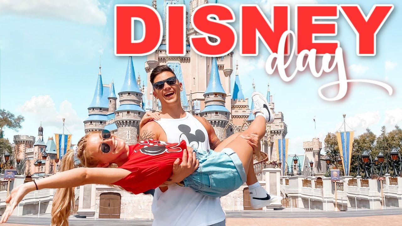 A DAY IN DISNEY!