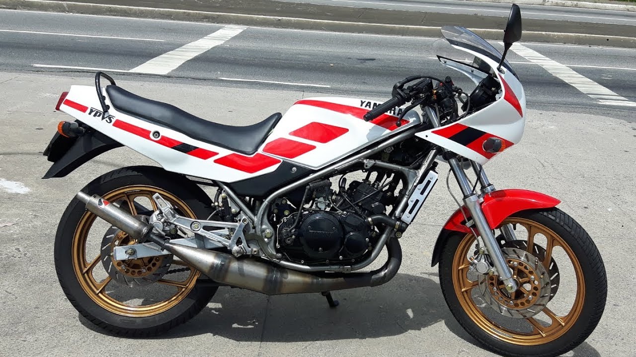 Rodolfinho da Z- Testando Yamaha RD 350.