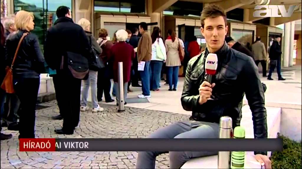 Megrohamozták a Nemzeti Színházat