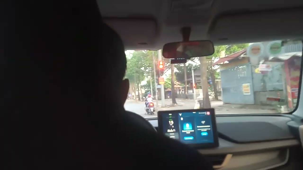 Đi xe ô tô 