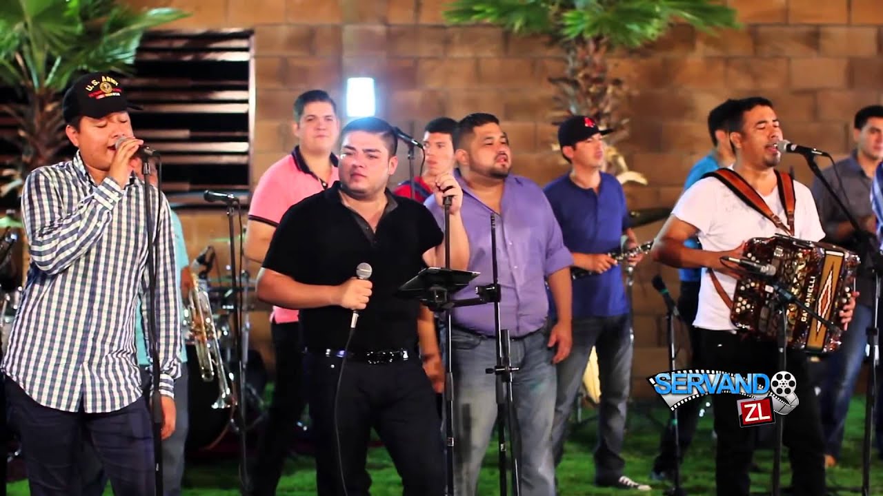 Los Elementos De Culiacan Ft Lenin Ramirez &  Banda La Conquista-  Cuando Niño (En Vivo 2015)