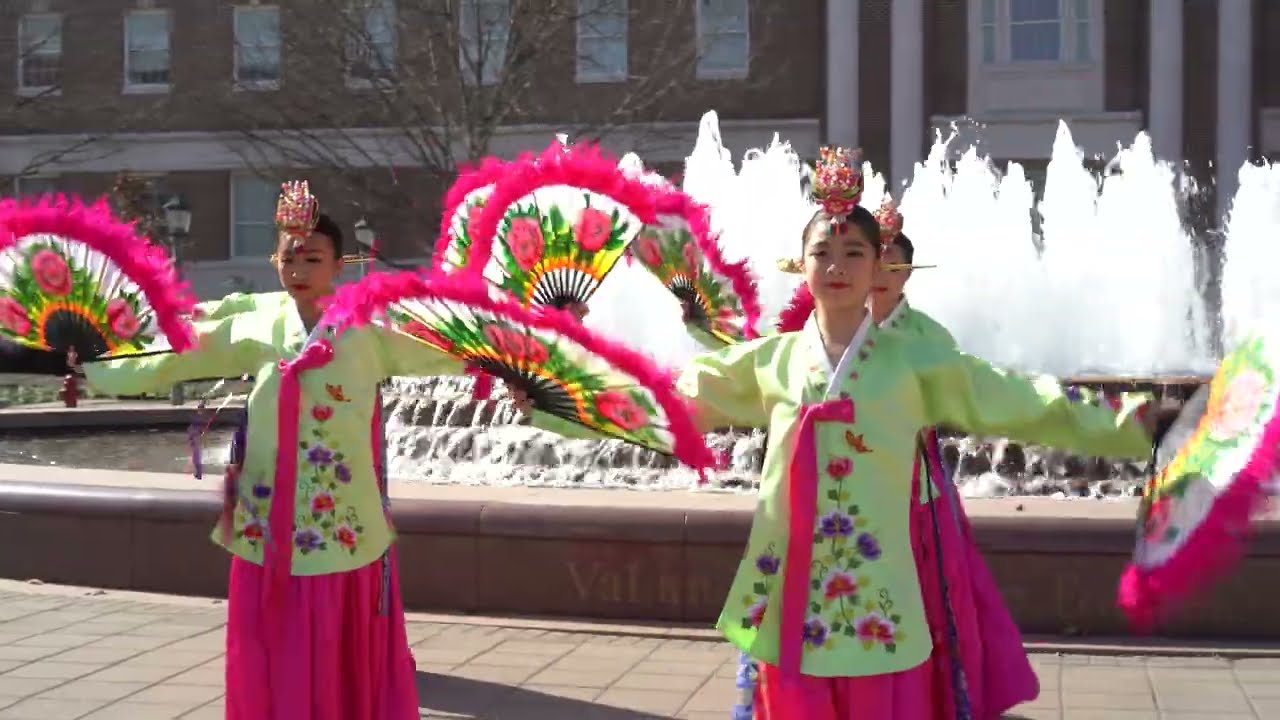 The Korean American Youth Artists of Texas present Buchaechum (Korean fan dance)