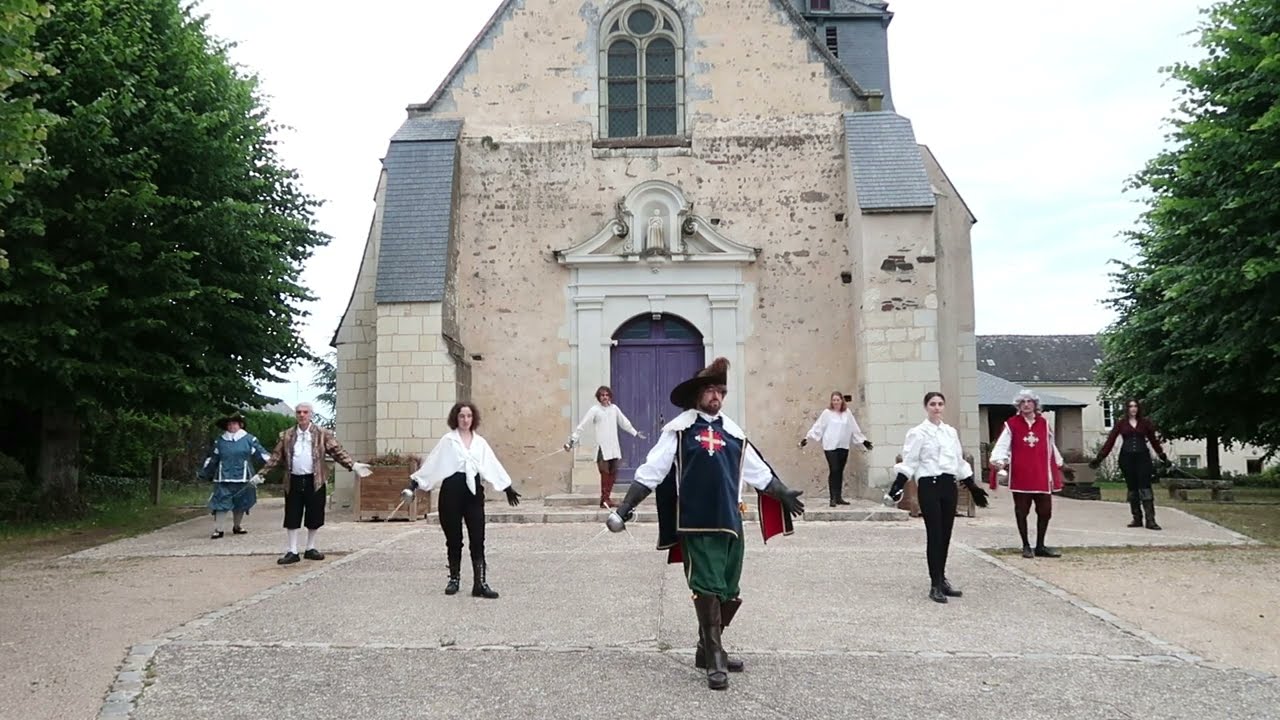 Escrime  artistique et de spectacle: Escarmouches à l''église Saint Symphorien