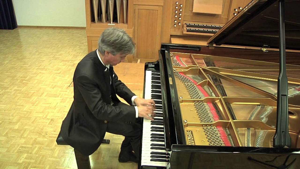 Camille Saint-Saëns Toccata fis-moll op. 72 Nr. 3 - Jürg Hanselmann, Steinway D 530 303