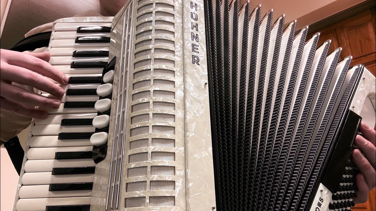 Akordeon Hohner Concerto III S 72 basy - test