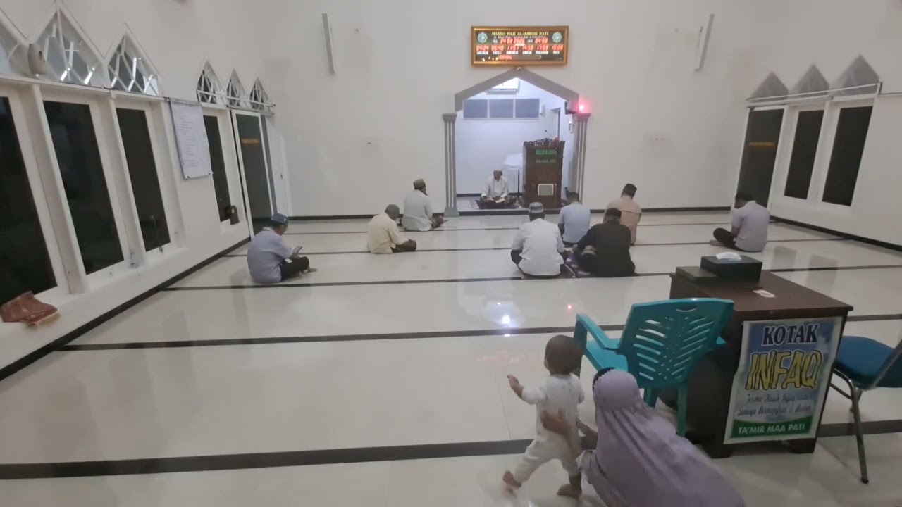 @Kulyah shubuh kitab fadhoilusiam oleh Ustaz Sutrisno LC di Masjid Haji Alabror Kab Pati masjid 24 j