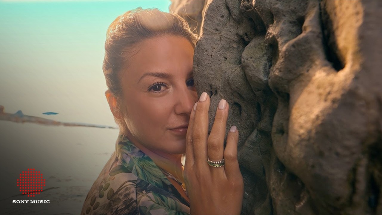 Zeynep Avcı - Taviz