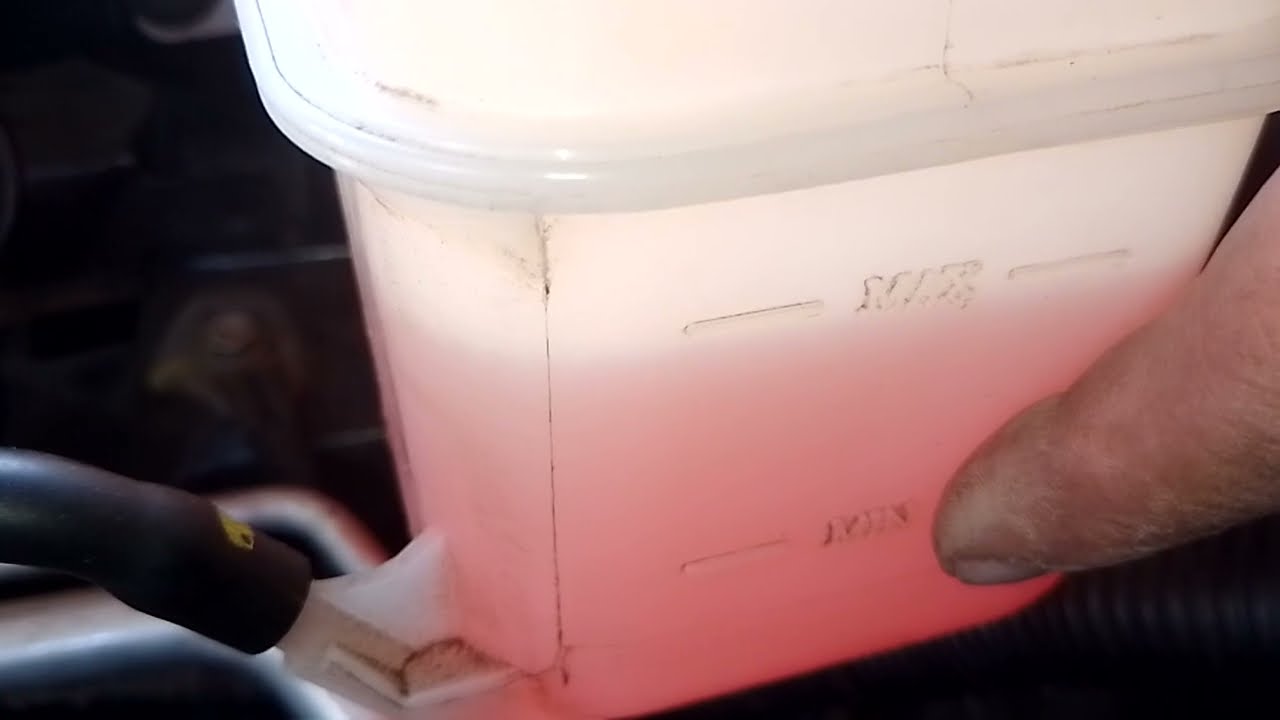 Tutorial Como cambiar líquido refrigerante Changan cs15 año 2019