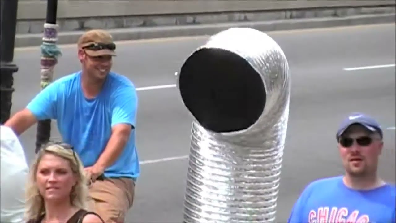 Weird Chicago Street Performers