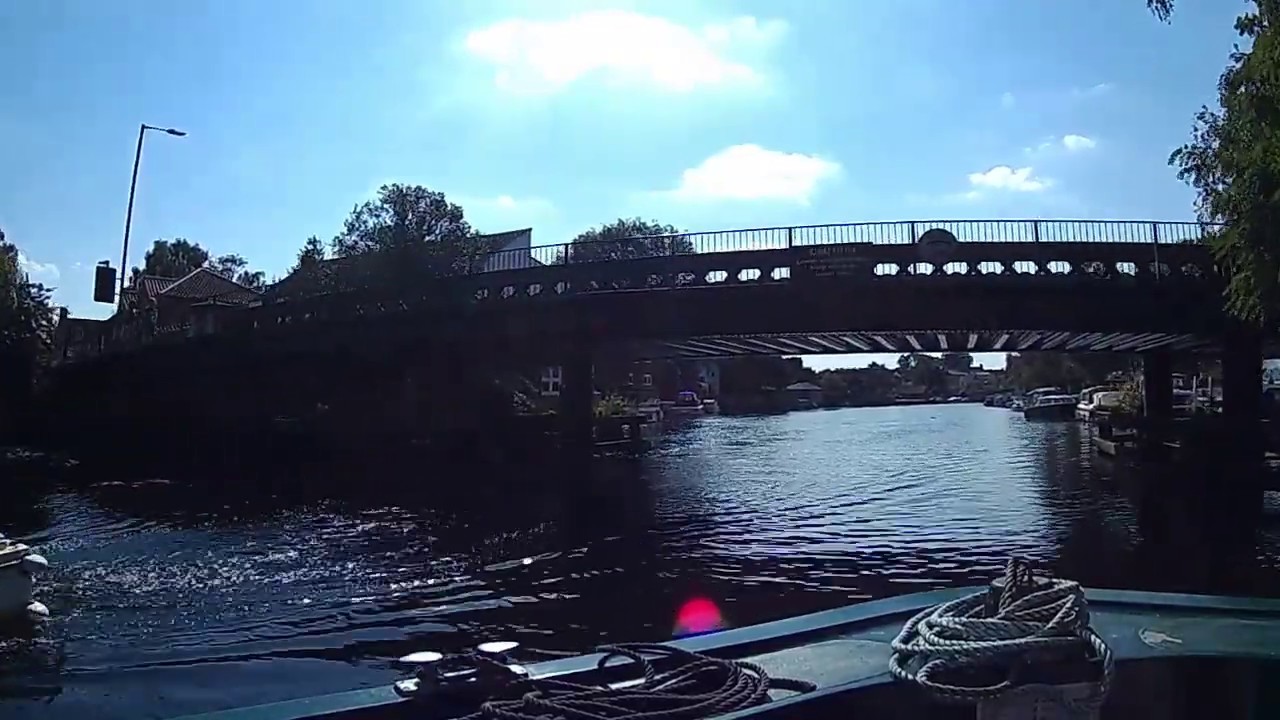 Beccles to Geldeston. A peaceful trip on the River.