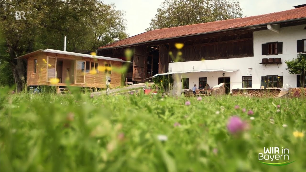 hammerheim präsentiert sich im BR Bayerischen Rundfunk WIR in Bayern das Tiny House aus dem Chiemgau