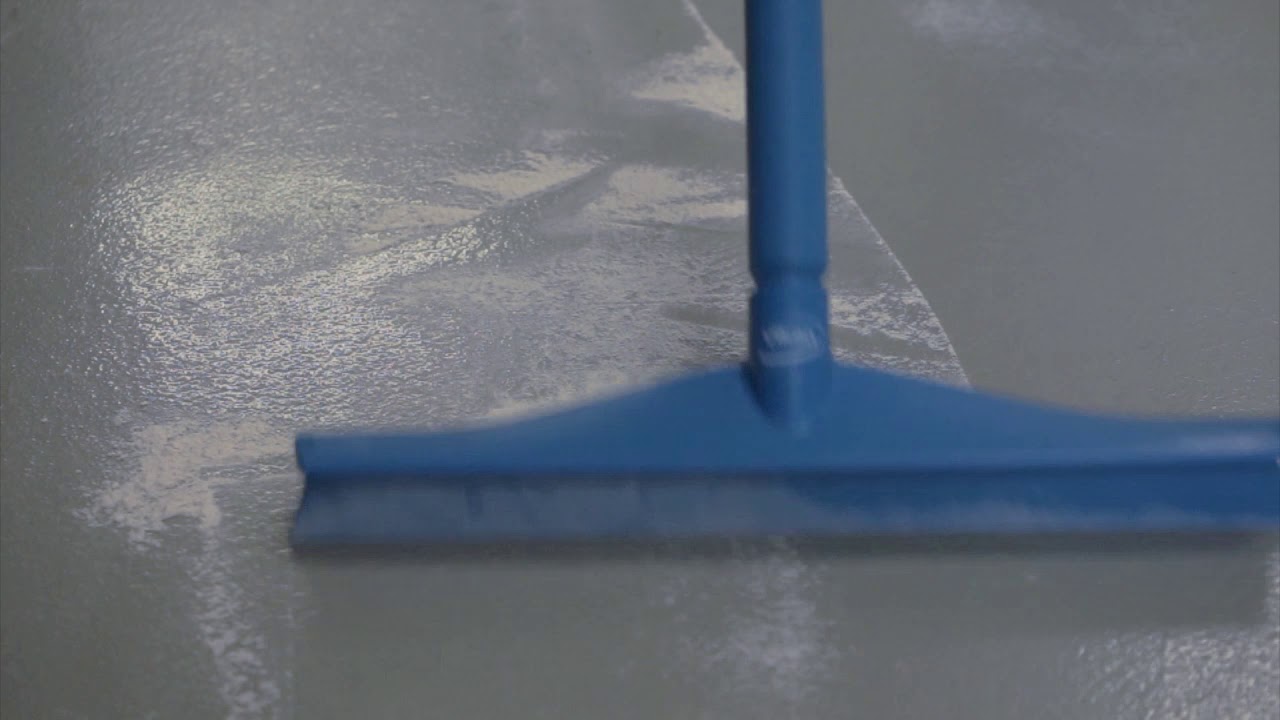 Vikan's 2C Squeegee