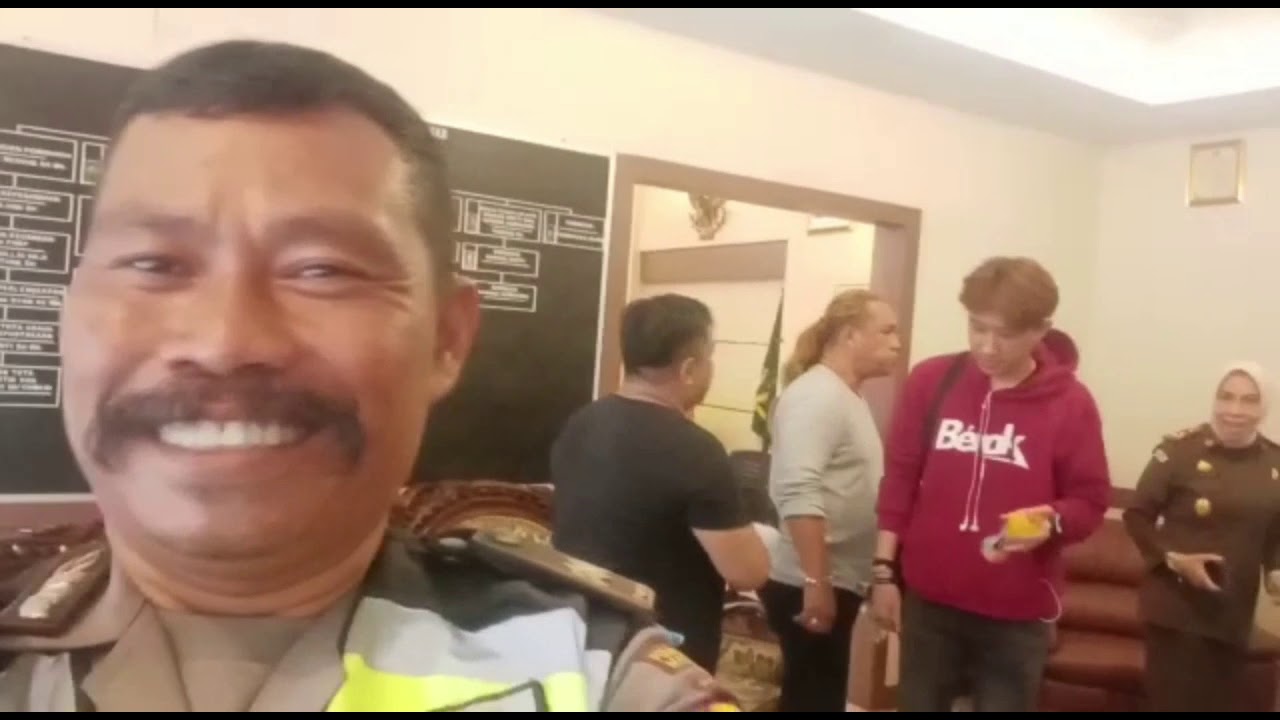 Artisnya kota Makassar  bersama panglima biring