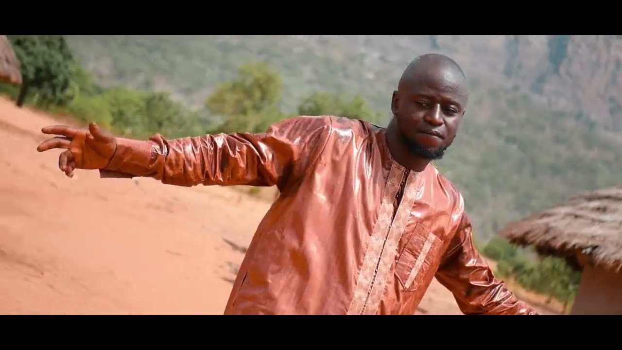 DALL SIX  NKANOU (CLIP OFFICIEL)