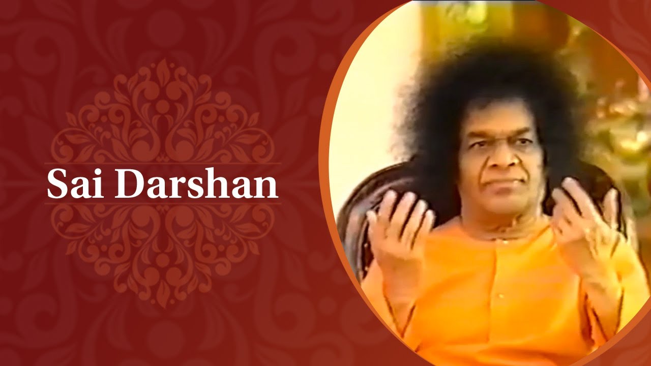 Swami Enjoying Bhajans Session at Brindavan | Sai Darshan 401