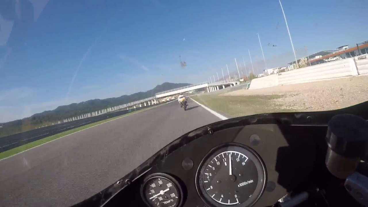 Yamaha Tz 125 BARacing in Autodromo do Estoril