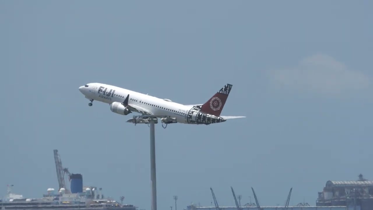 Fiji Airways FJ920 B737 MAX 8 DQ-FAD BNE-NAN take off at Brisbane Airport (BNE/YBBN) 