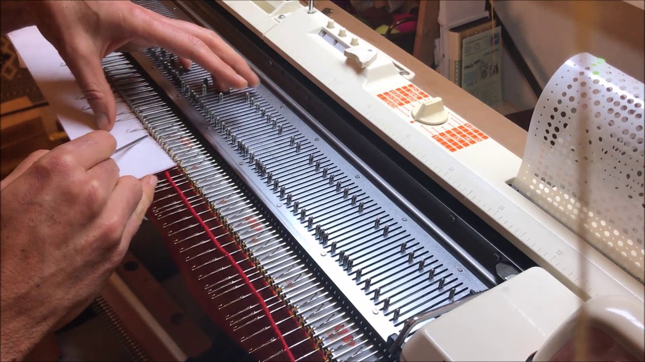 Knit Weave. A Semi-manual Method for Punchcard Knitting Machines
