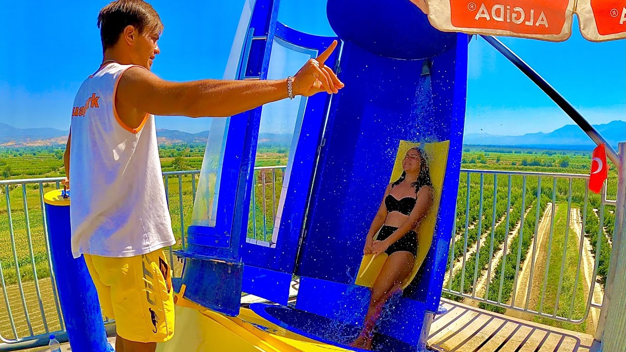 Water Slides at Çavuşoğlu Aquapark in Denizli Türkiye