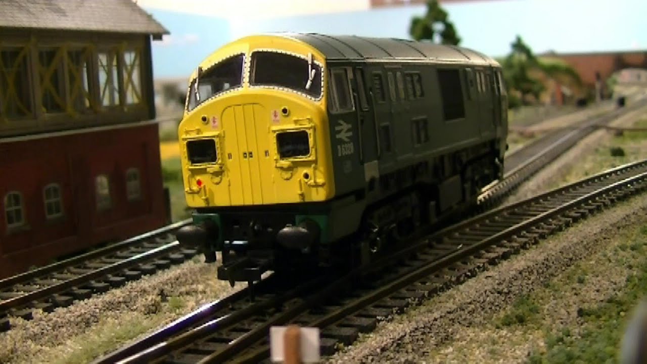 Farland Howe  Dapol's Class 22 Locomotive  #100