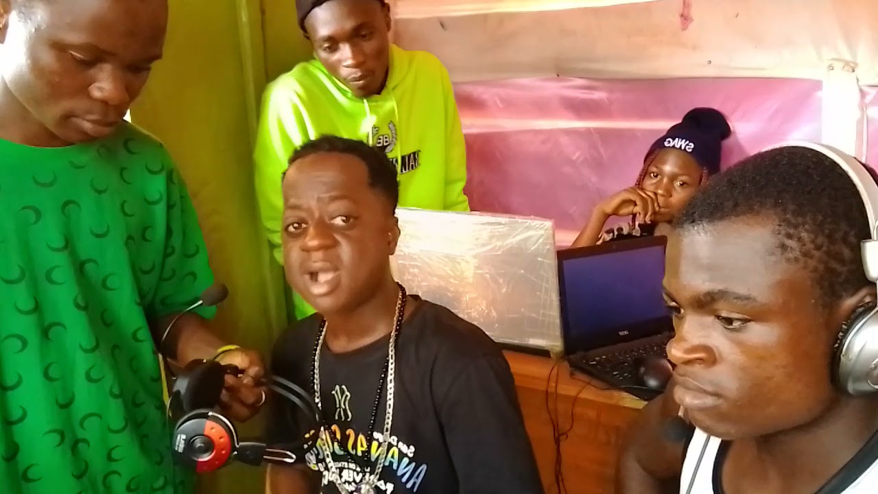 Mr Kanguru interrogé par Johndi Say l'artiste musicien de butembo. Partie 1