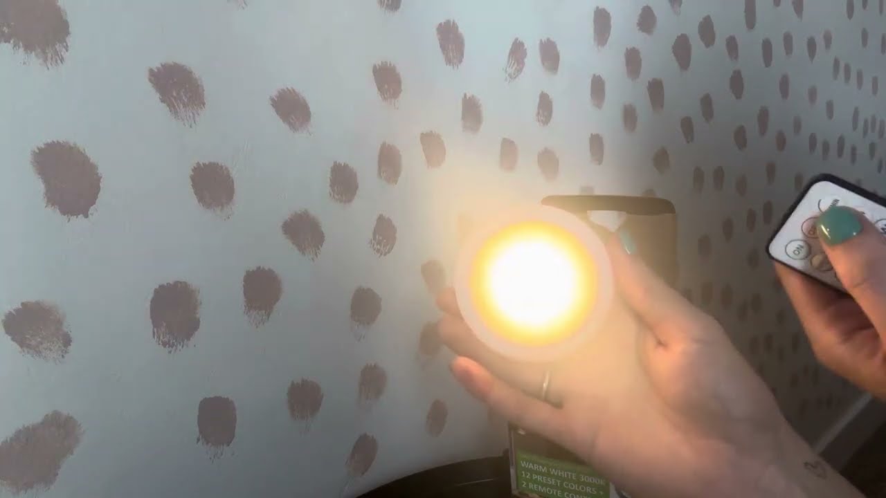 BLS LED Puck Lights with Remote Control, Wireless Under Cabinet Lighting, Battery Powered Lights