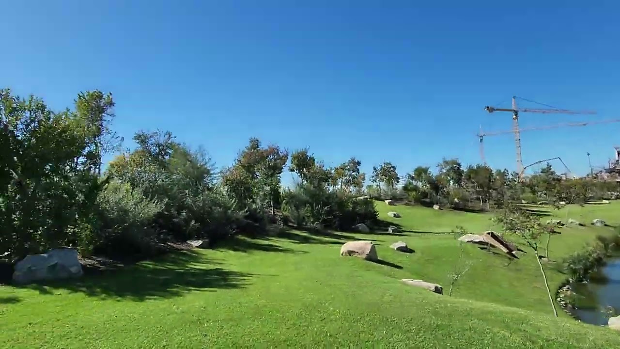 🇿🇦 Steyn City - City Centre and Lagoon
