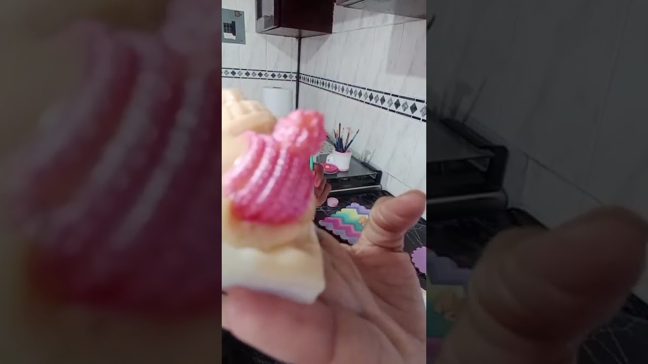 Haciendo bebes en gelatina.