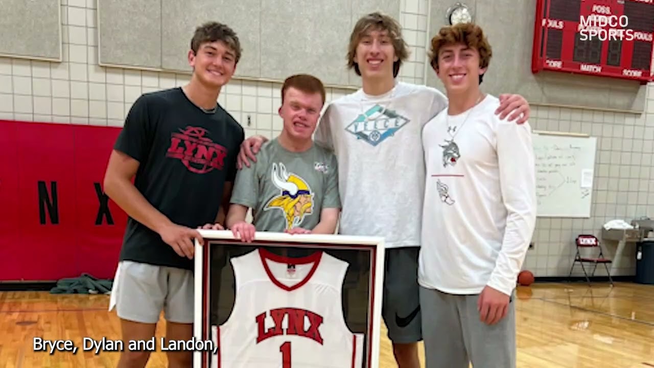 Brandon Valley Basketball's Best Buddies | Midco Sports | 02/10/23