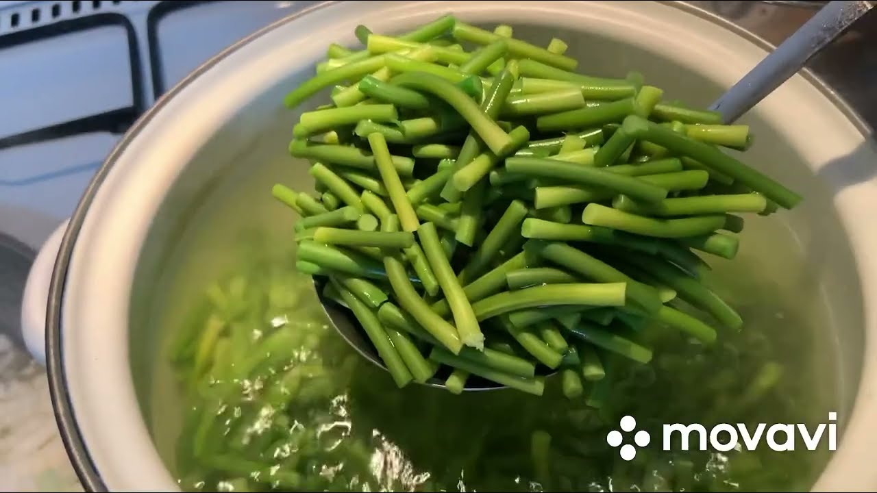 Как быстро и вкусно приготовить чесночные стрелки! Рецепт от мамы!