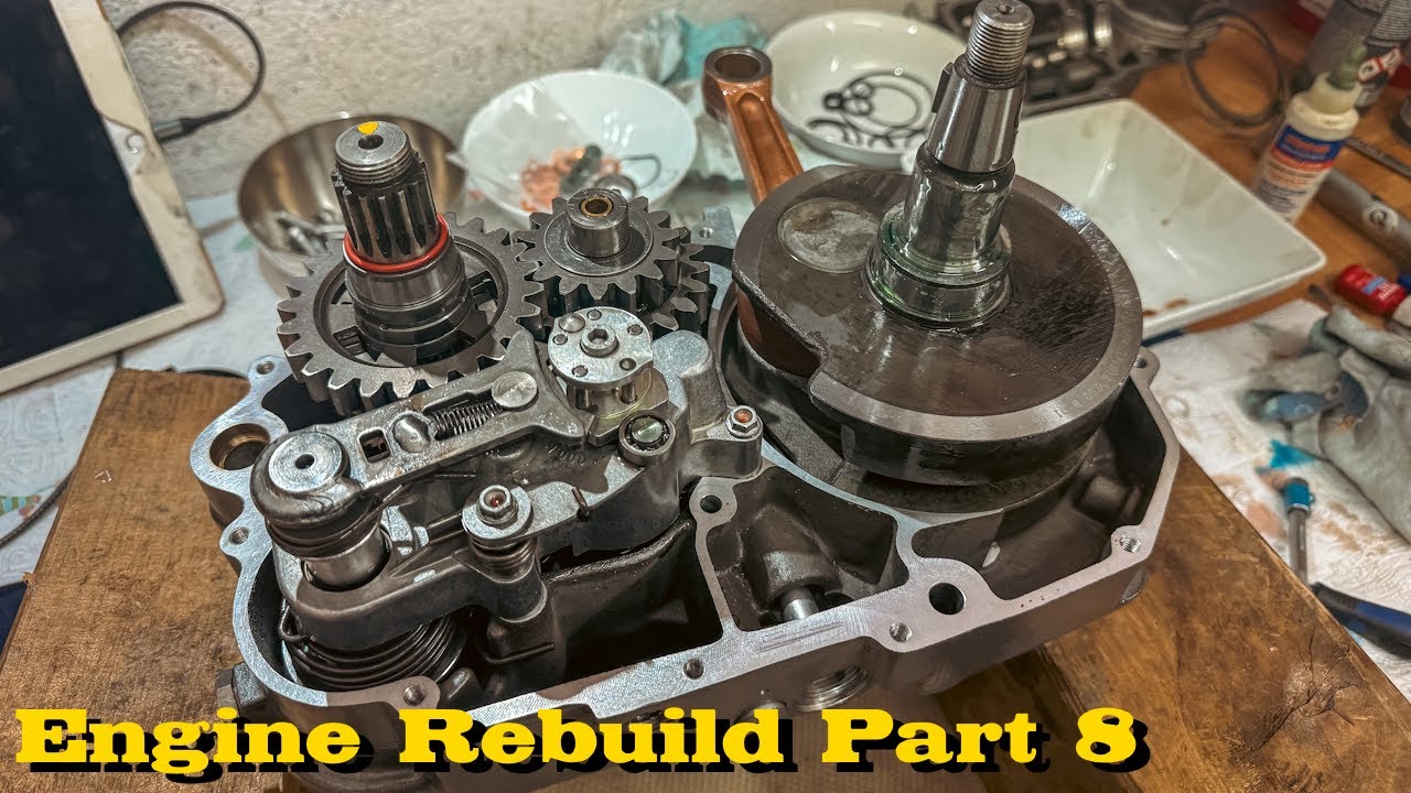 KTM 640 LC4 - New Engine Bearings | Install Transmission | Closing the Case [Engine Rebuild Part 8]