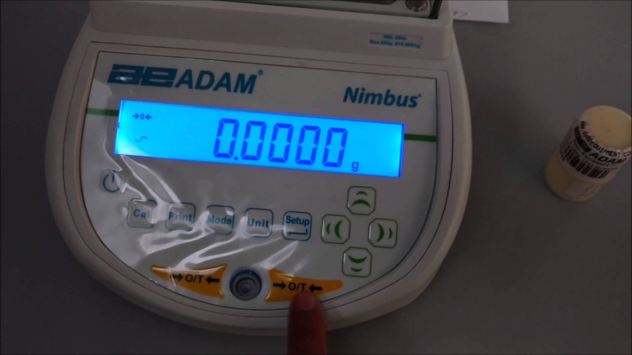 AJUSTE DE PESAJE PAR BALANZA ANALÍTICA ADAM CON PESA PATRON DE 100 GRAMOS